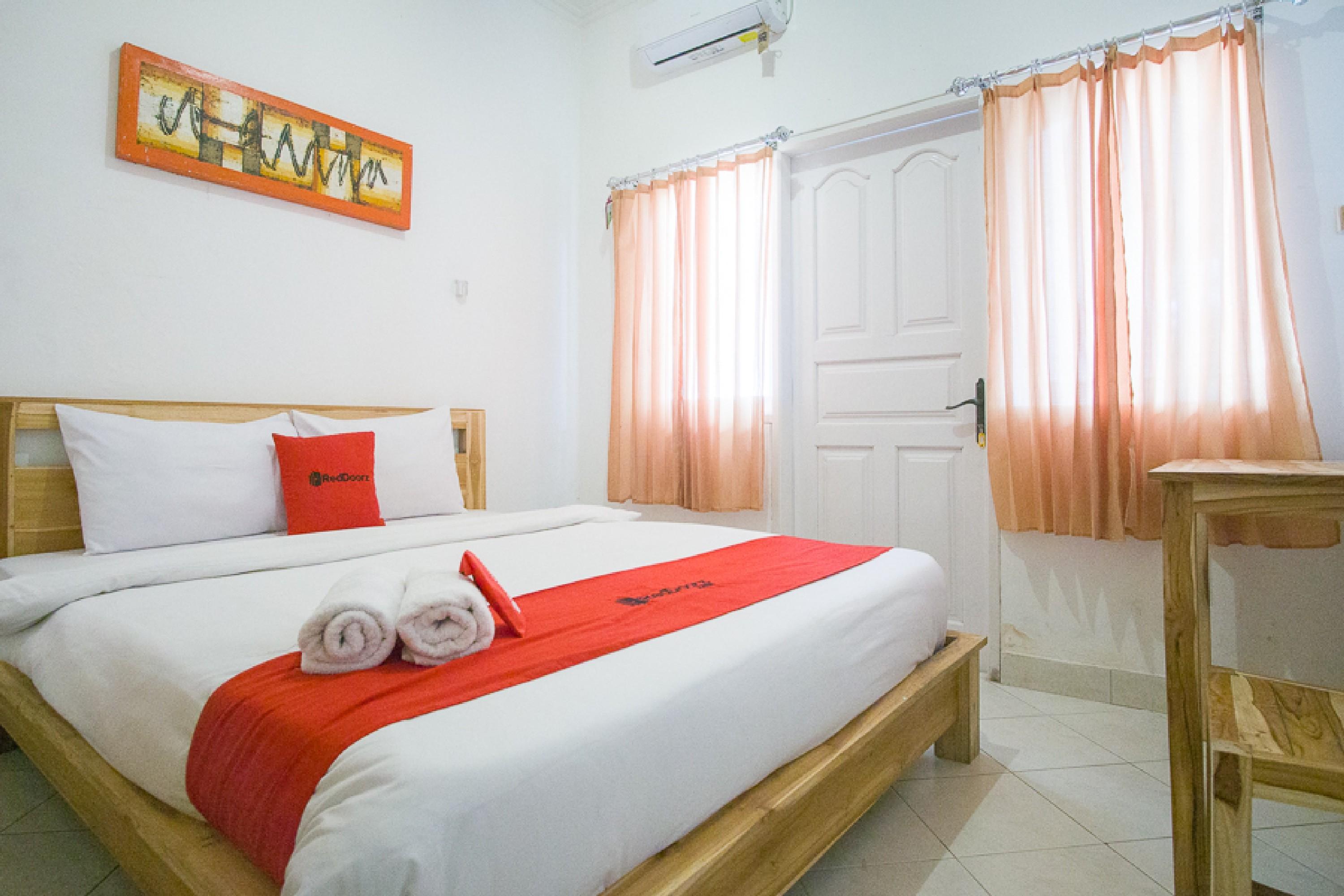 מלון Reddoorz @ Jalan Gatot Subroto Denpasar מראה חיצוני תמונה