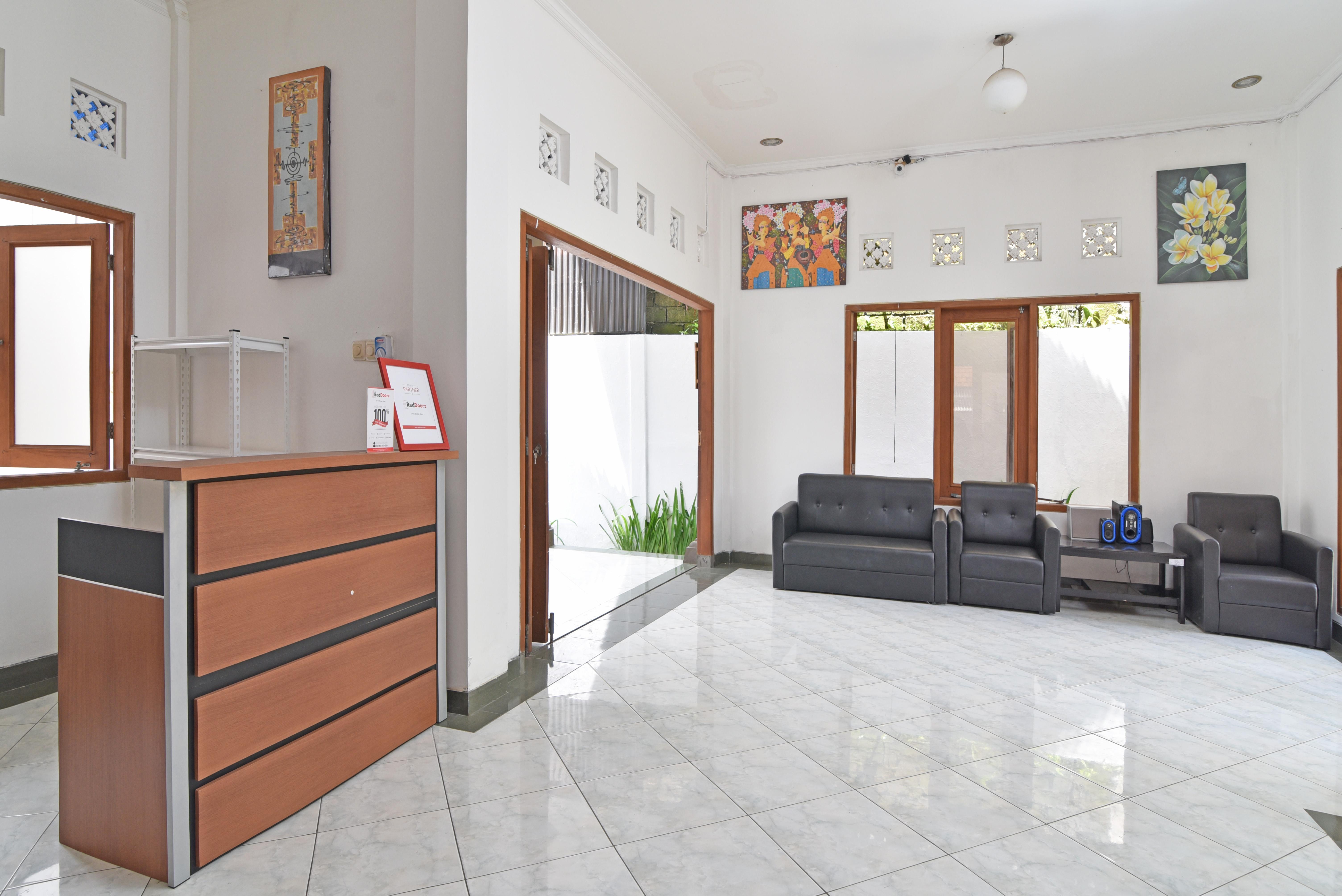 מלון Reddoorz @ Jalan Gatot Subroto Denpasar מראה חיצוני תמונה