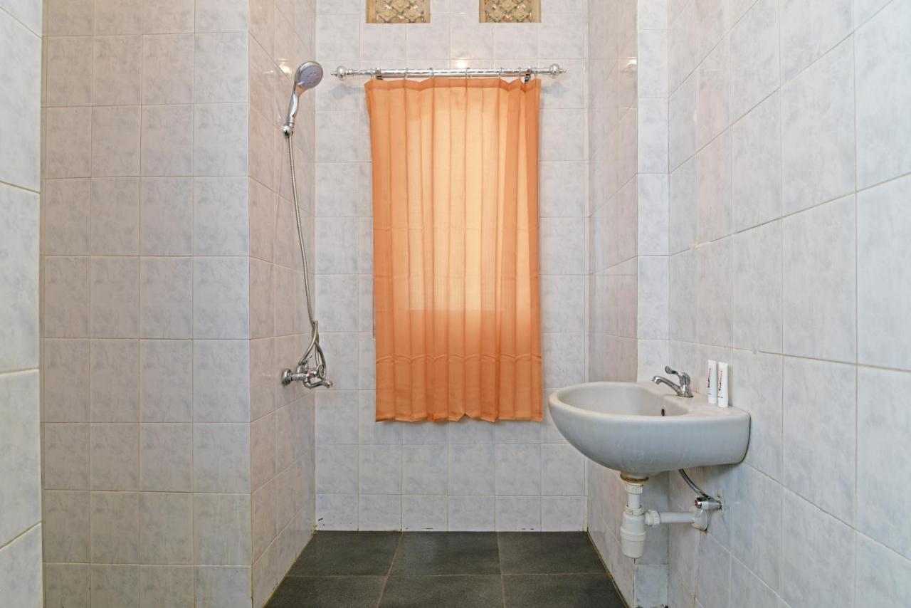 מלון Reddoorz @ Jalan Gatot Subroto Denpasar מראה חיצוני תמונה